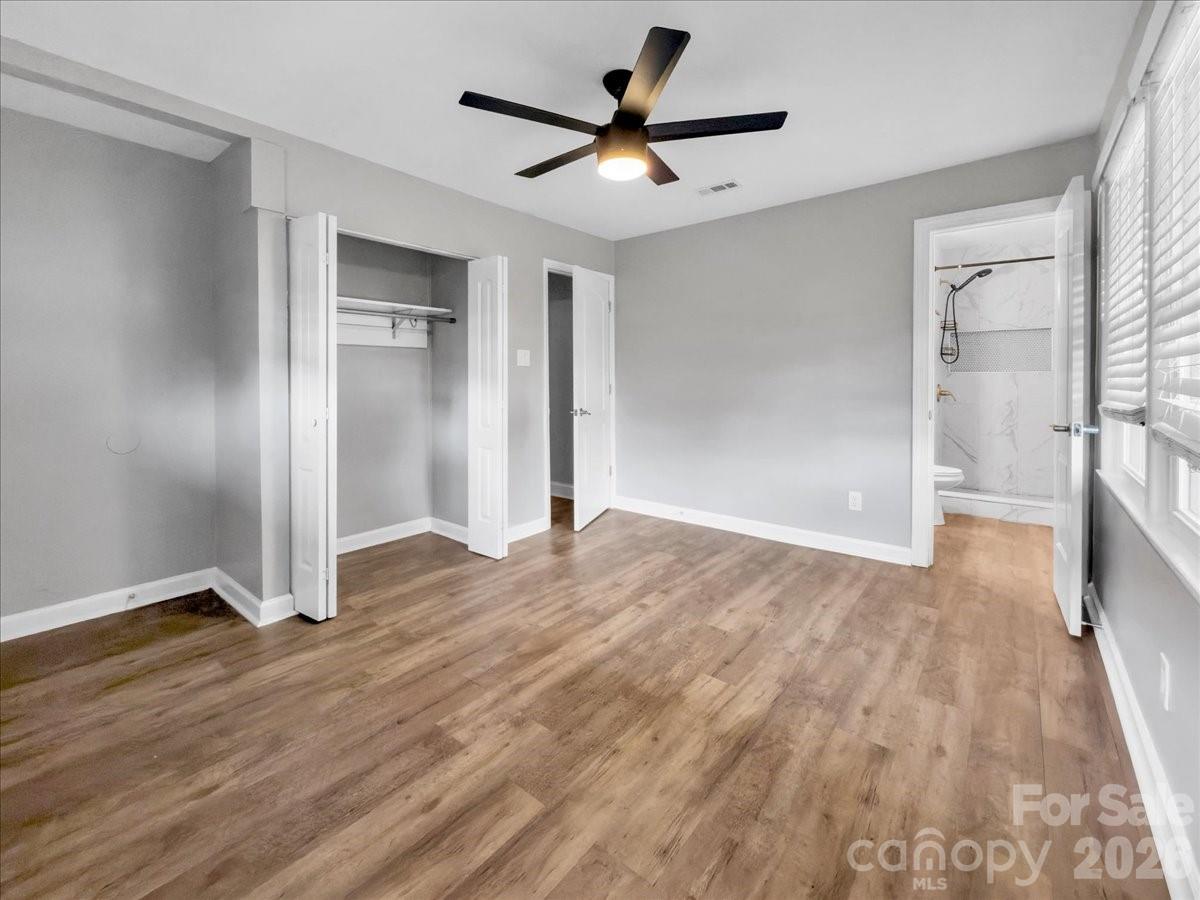 Single Family Residence at 1926 Tyvola Road, Charlotte, photo 17 of 23