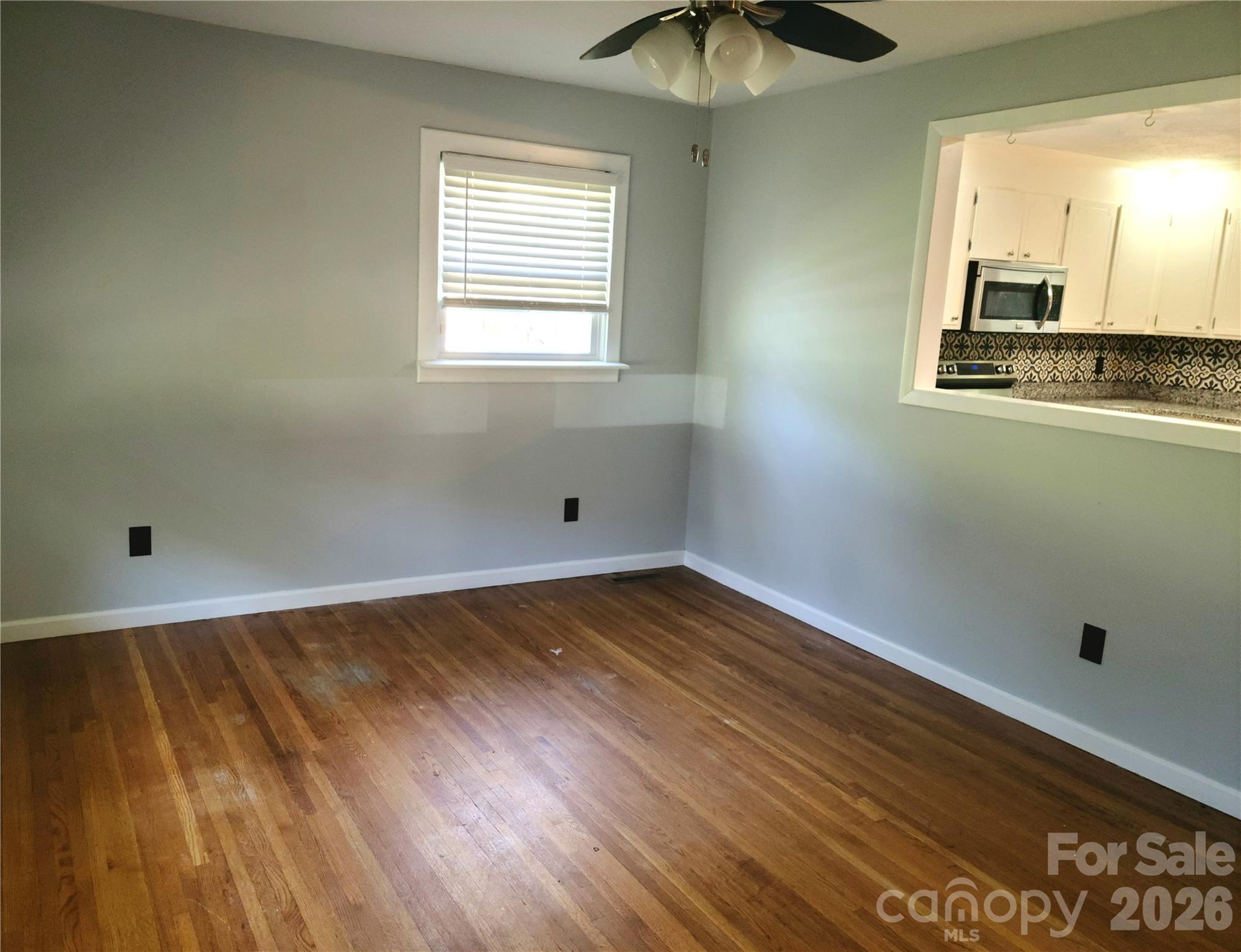 Single Family Residence at 2230 Kenwood Drive, Kannapolis, photo 4 of 13