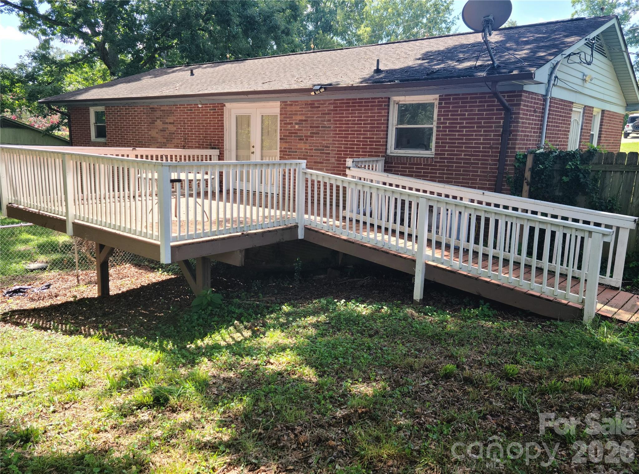 Single Family Residence at 2230 Kenwood Drive, Kannapolis, photo 12 of 13