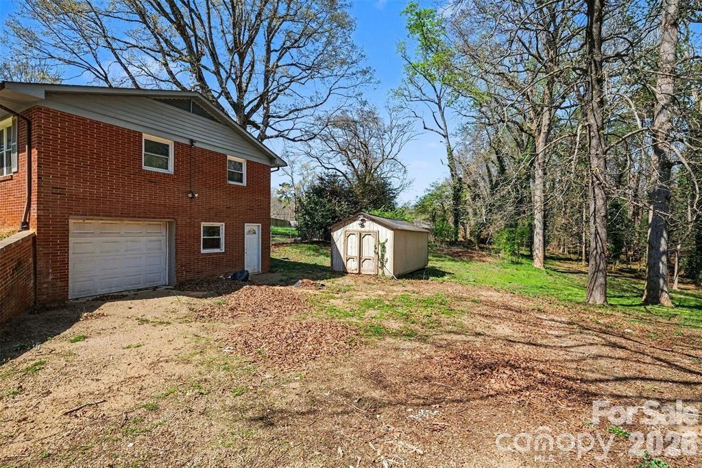 Single Family Residence at 2230 Kenwood Drive, Kannapolis, photo 13 of 13