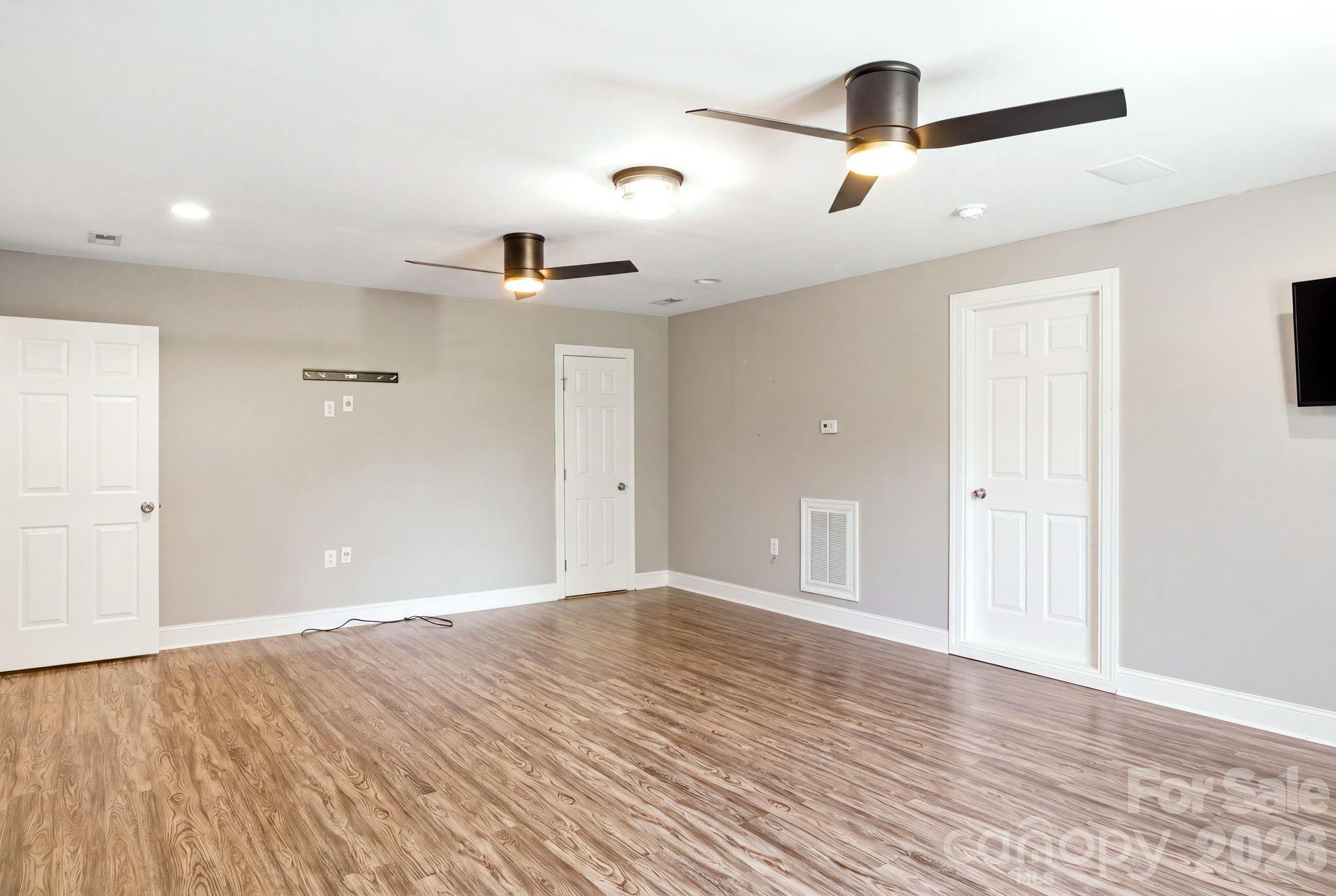 Single Family Residence at 535 Hallman Drive, Rock Hill, photo 25 of 48