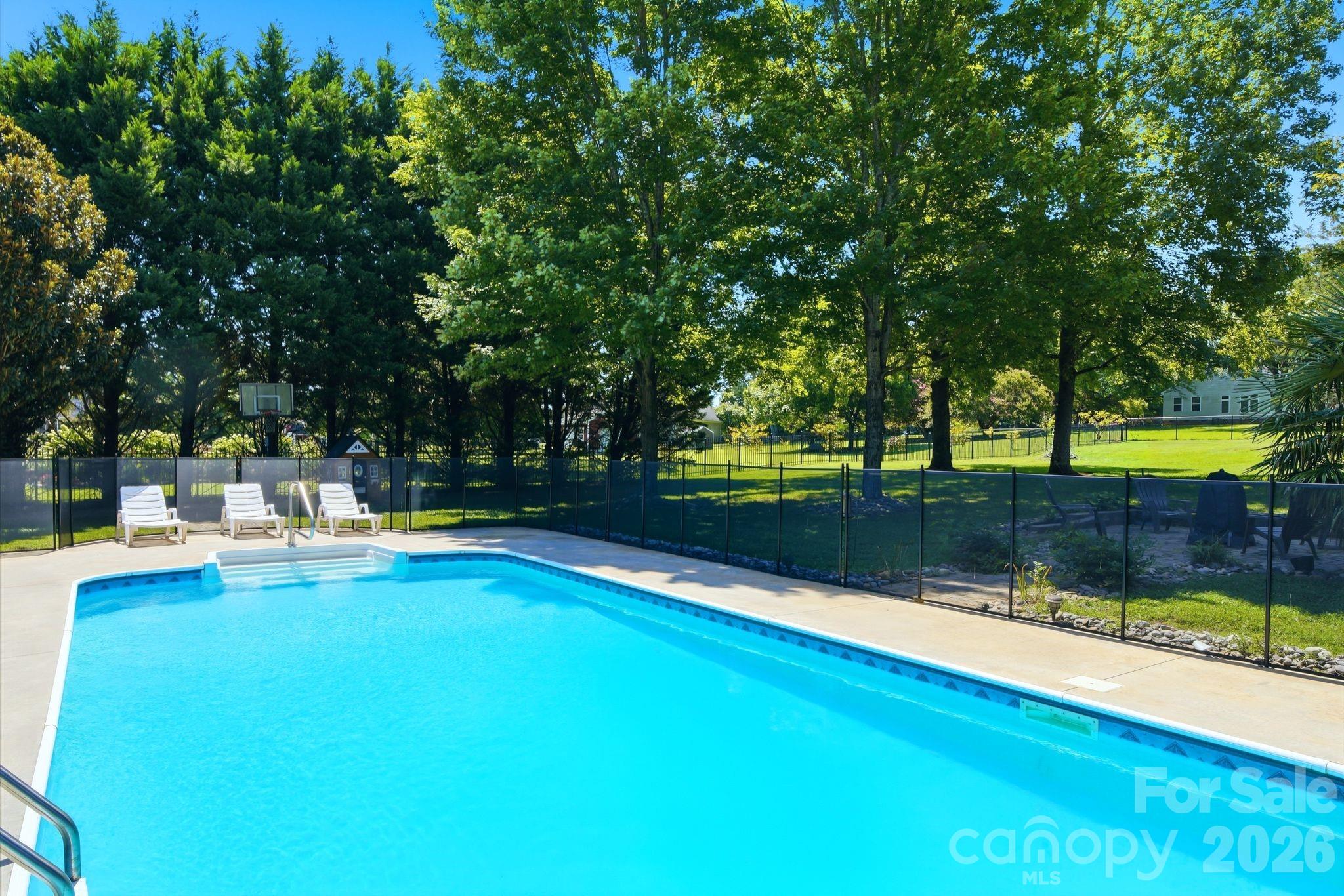 Single Family Residence at 535 Hallman Drive, Rock Hill, photo 40 of 48