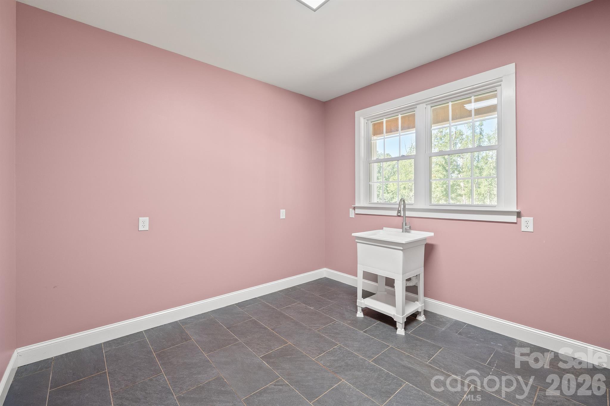 Single Family Residence at 378 Walnut Tree Road, Statesville, photo 37 of 45