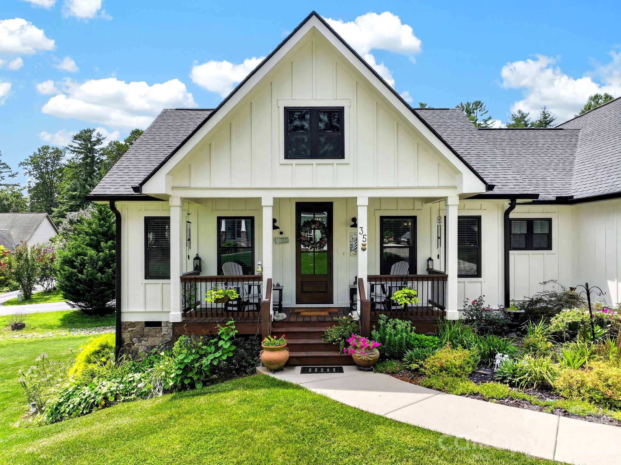Single Family Residence at 35 Meadow Haven Court, Mills River, photo 9 of 45