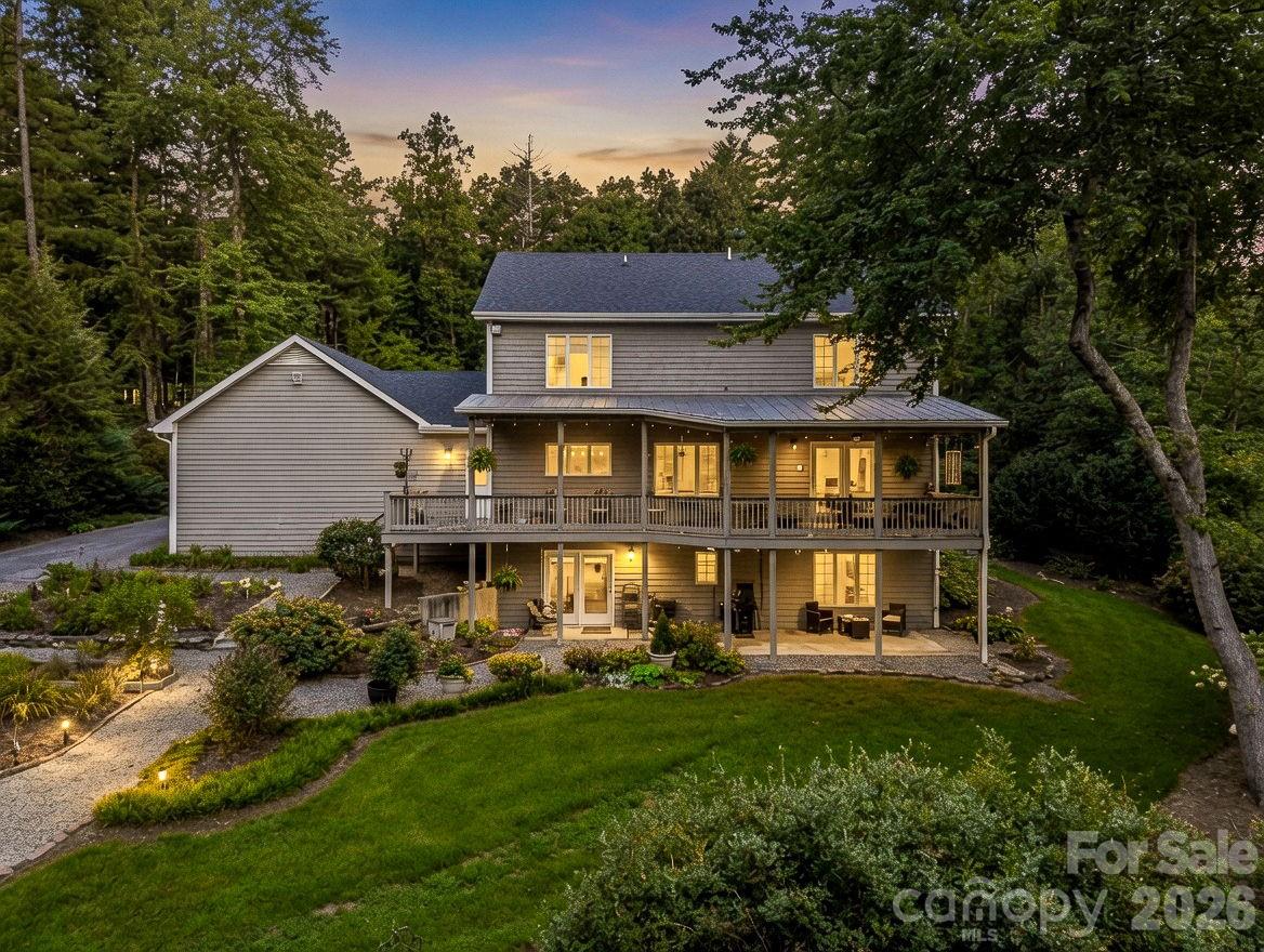 Twilight - 15 Ravenwood Drive, Fletcher