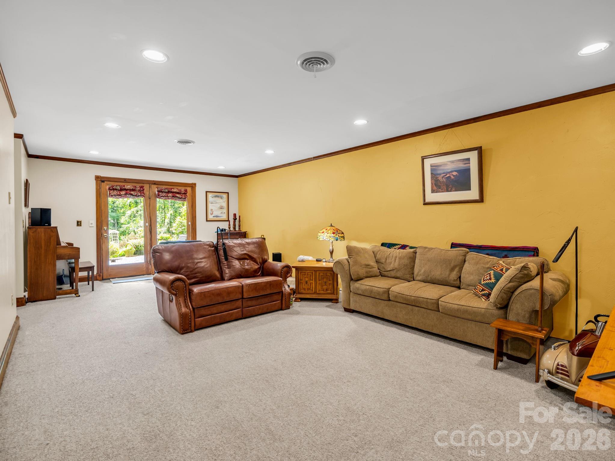 Lower level family room - 15 Ravenwood Drive, Fletcher