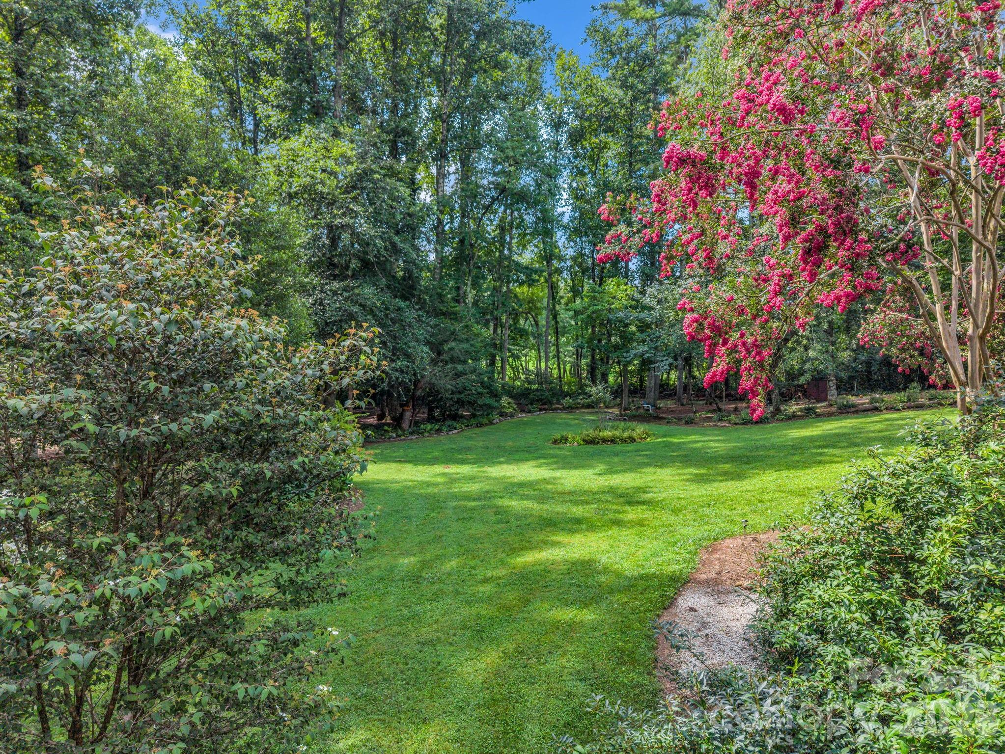 You will love this park like setting - 15 Ravenwood Drive, Fletcher