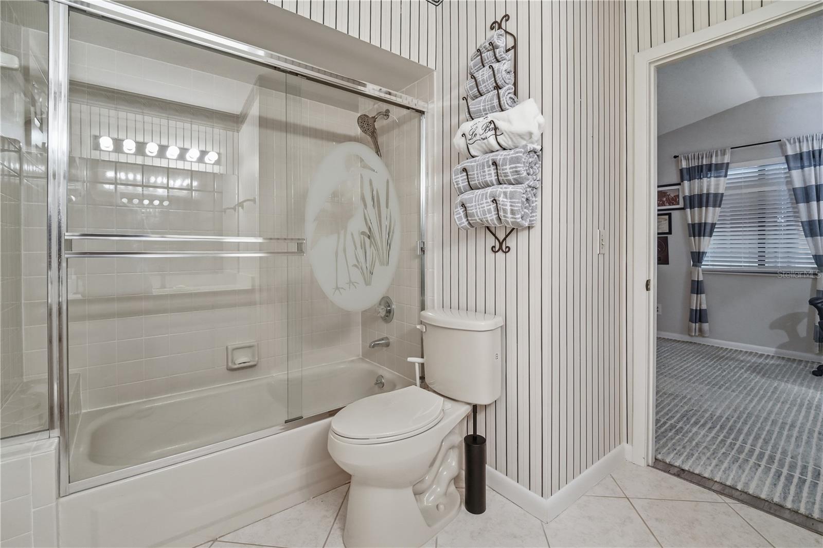 2nd Bath (Jack & Jill) - 56 LAKE FOREST PL, PALM COAST