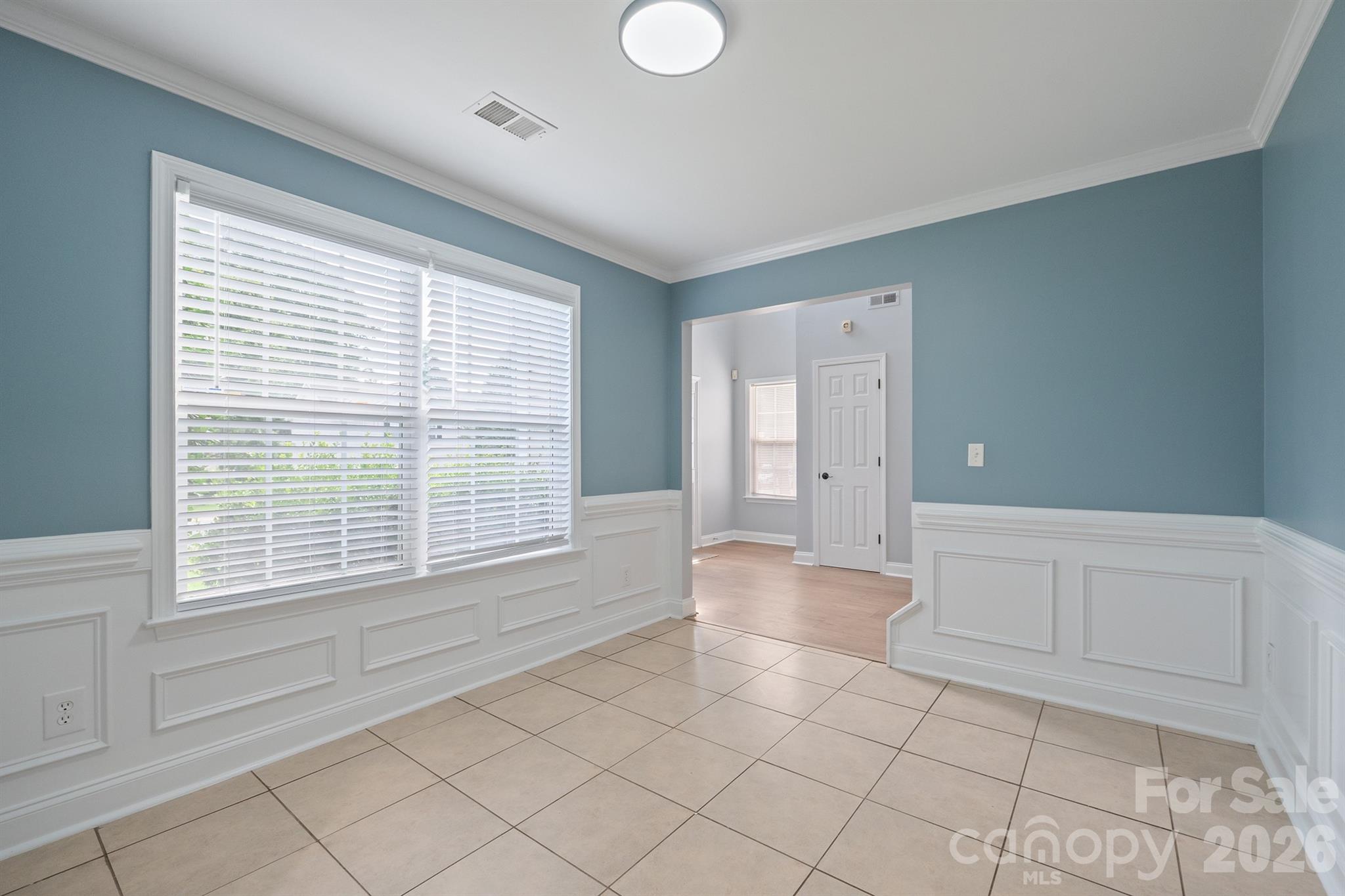 Single Family Residence at 2646 Amber Crest Drive, Gastonia, photo 7 of 37