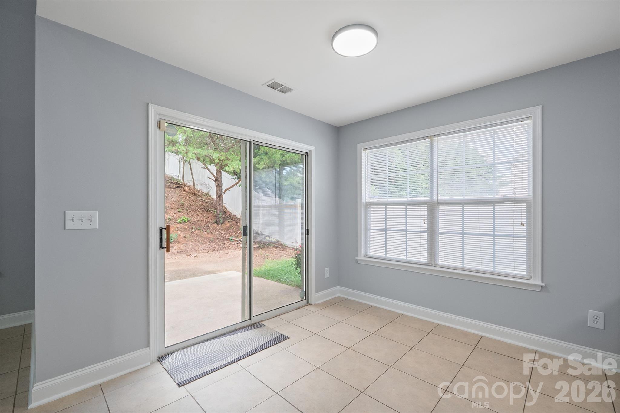 Single Family Residence at 2646 Amber Crest Drive, Gastonia, photo 14 of 37