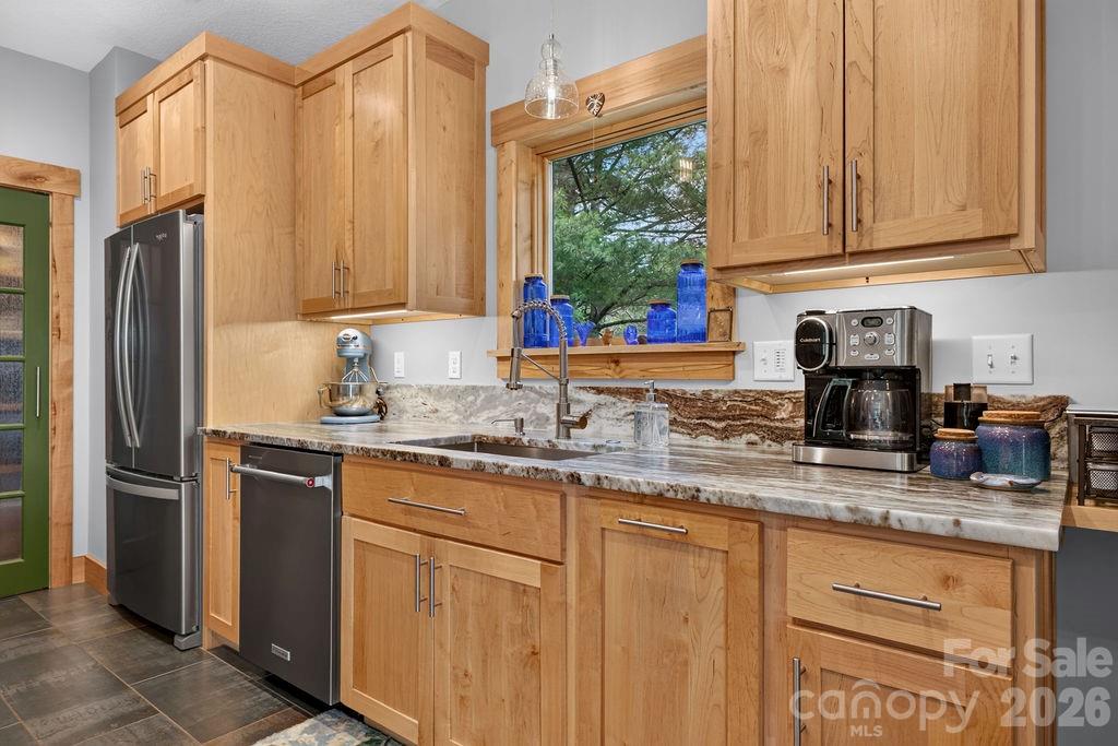 Single Family Residence at 208 Gravely Branch Road, Fletcher, photo 14 of 38