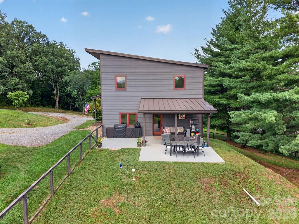 Single Family Residence at 208 Gravely Branch Road, Fletcher, photo 37 of 38