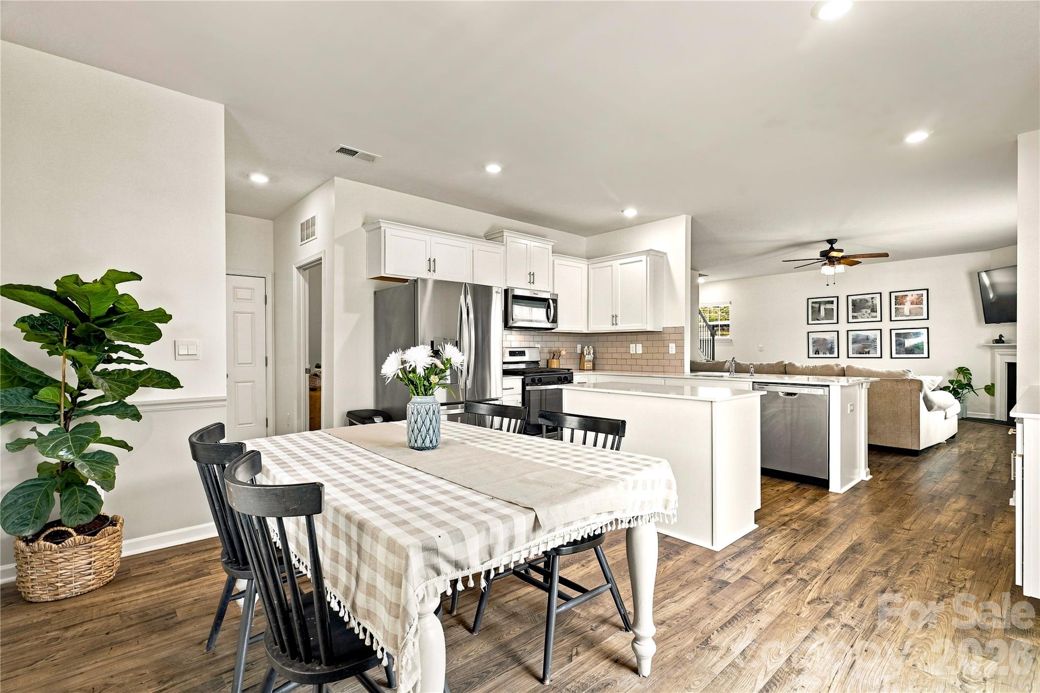 Single Family Residence at 108 Giant Oak Avenue, Statesville, photo 15 of 40