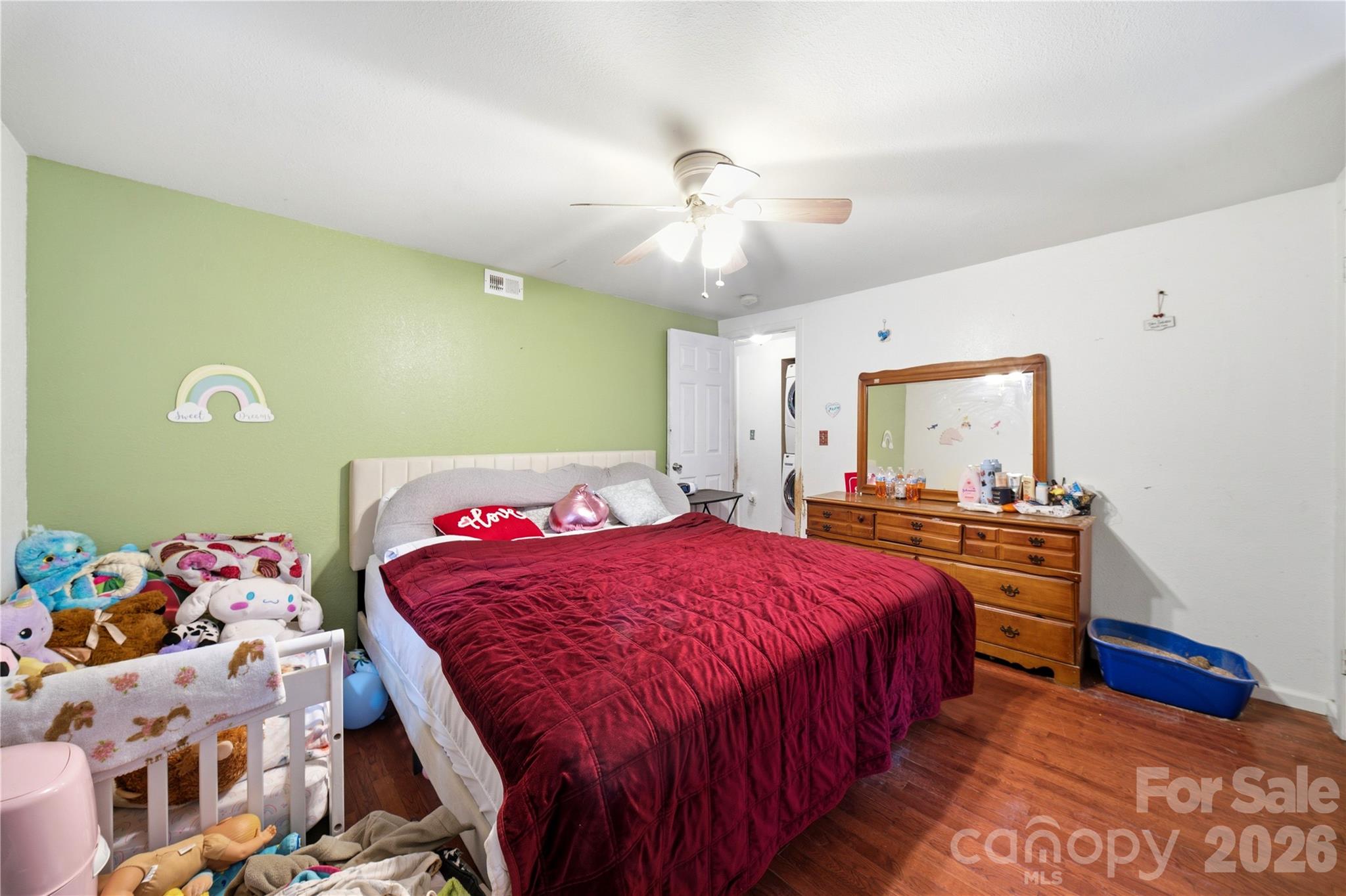 Single Family Residence at 307 Beverly Avenue, Hendersonville, photo 11 of 32