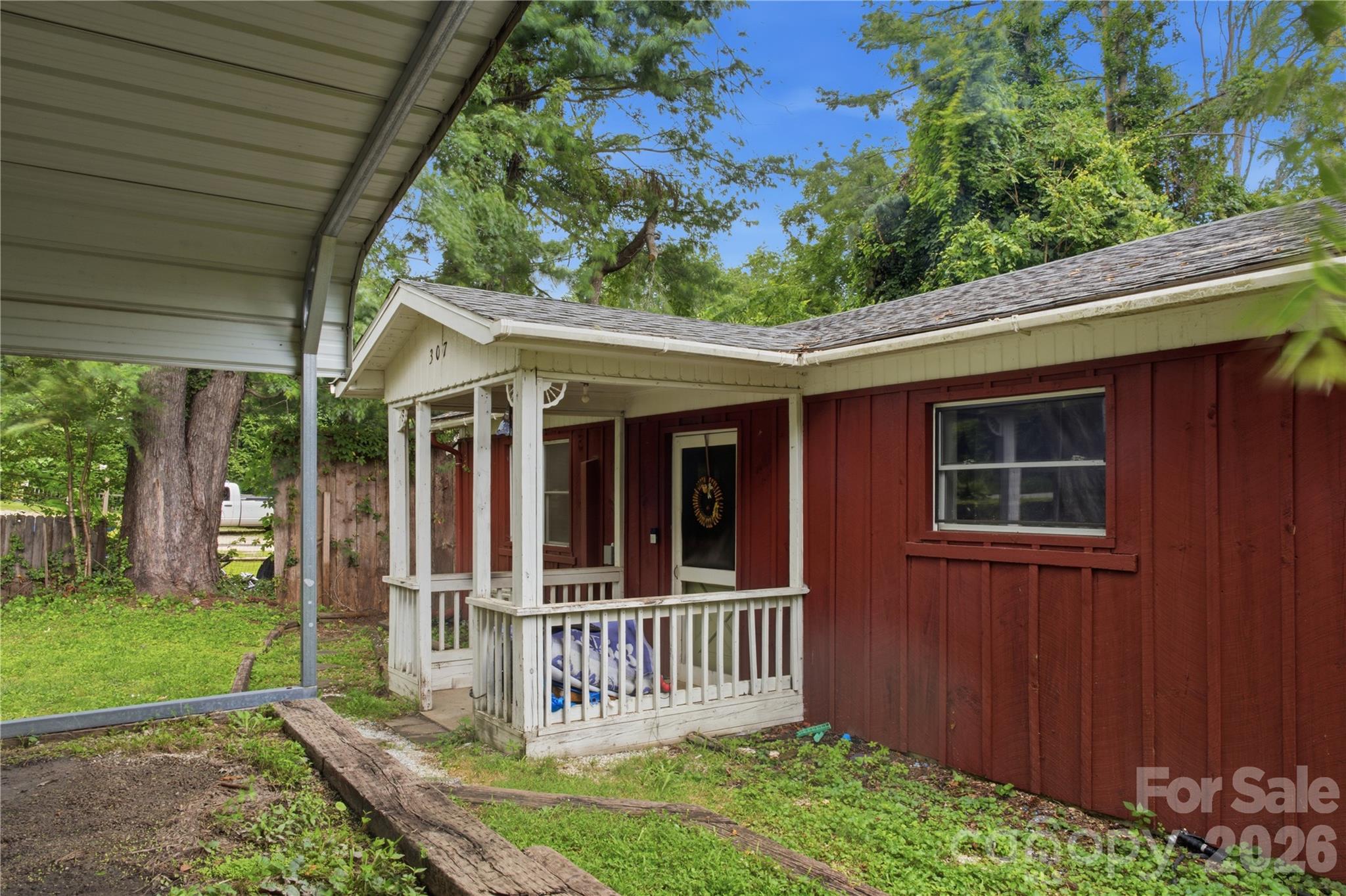 Single Family Residence at 307 Beverly Avenue, Hendersonville, photo 29 of 32