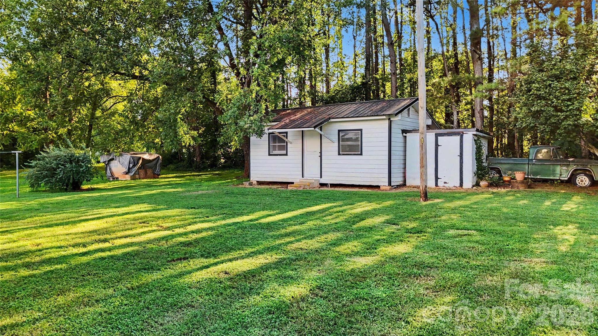 Single Family Residence at 832 Baker Street, Statesville, photo 13 of 47