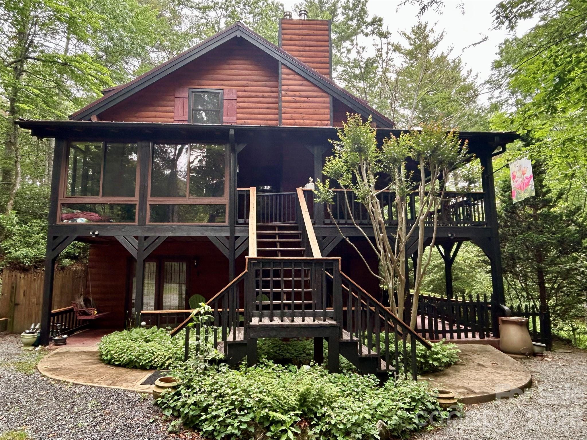 Single Family Residence at 696 Top Of The Mountain Road, Hendersonville, photo 2 of 41