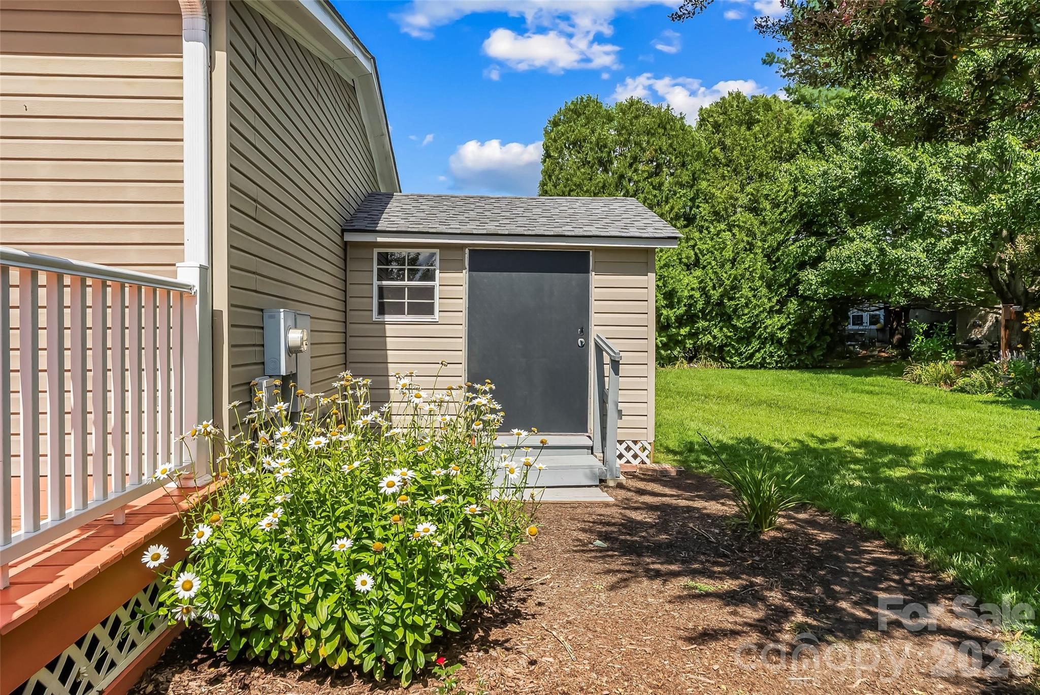 Storage - 208 Red Birch Court, Hendersonville