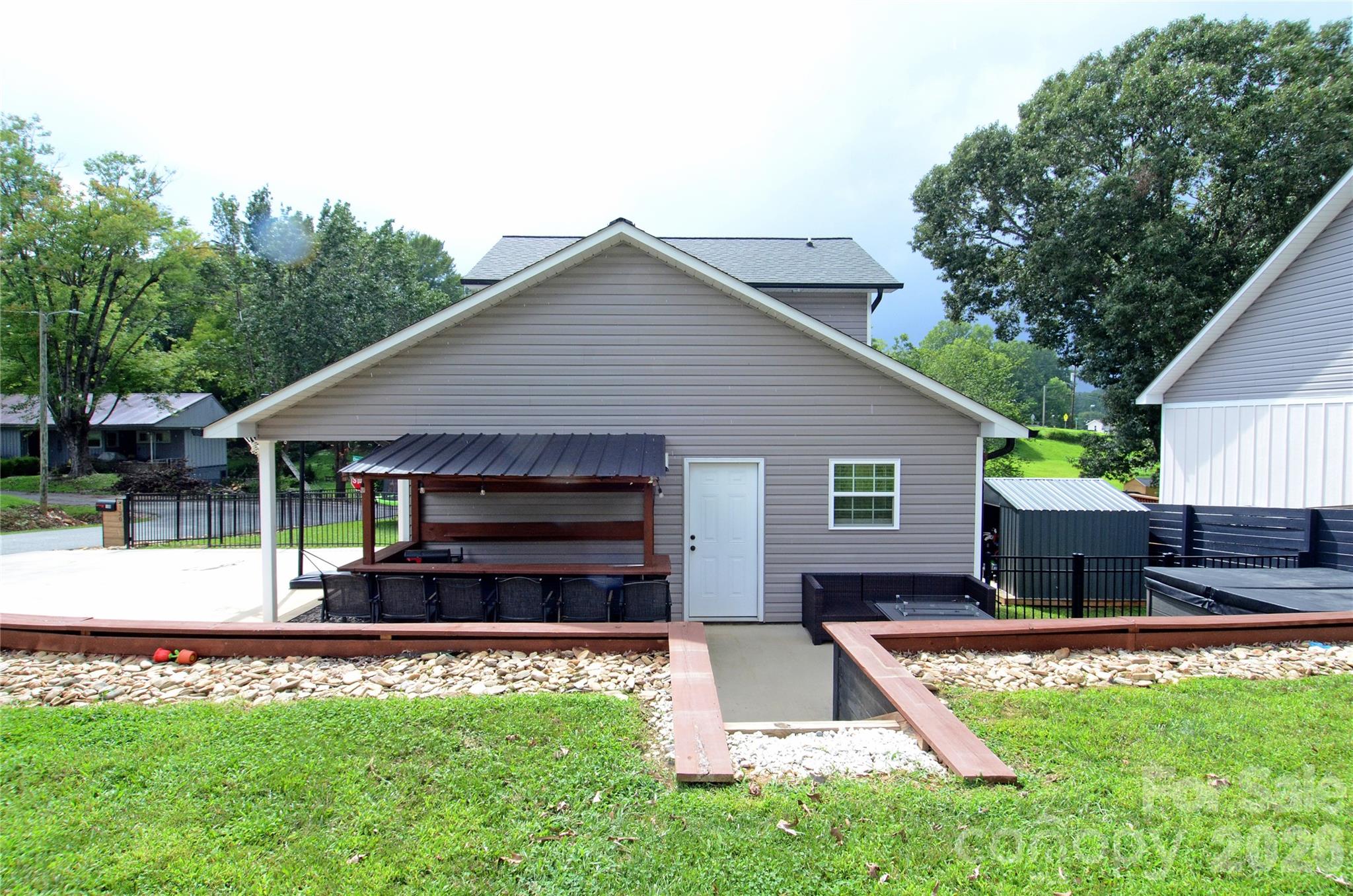 Single Family Residence at 130 Bostic Street, Marion, photo 12 of 36