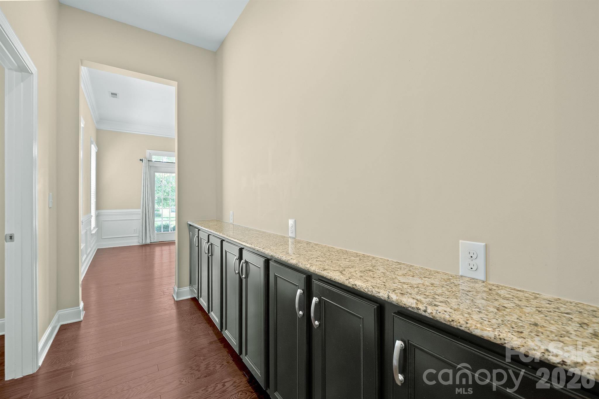 Single Family Residence at 331 Montibello Drive, Mooresville, photo 15 of 48