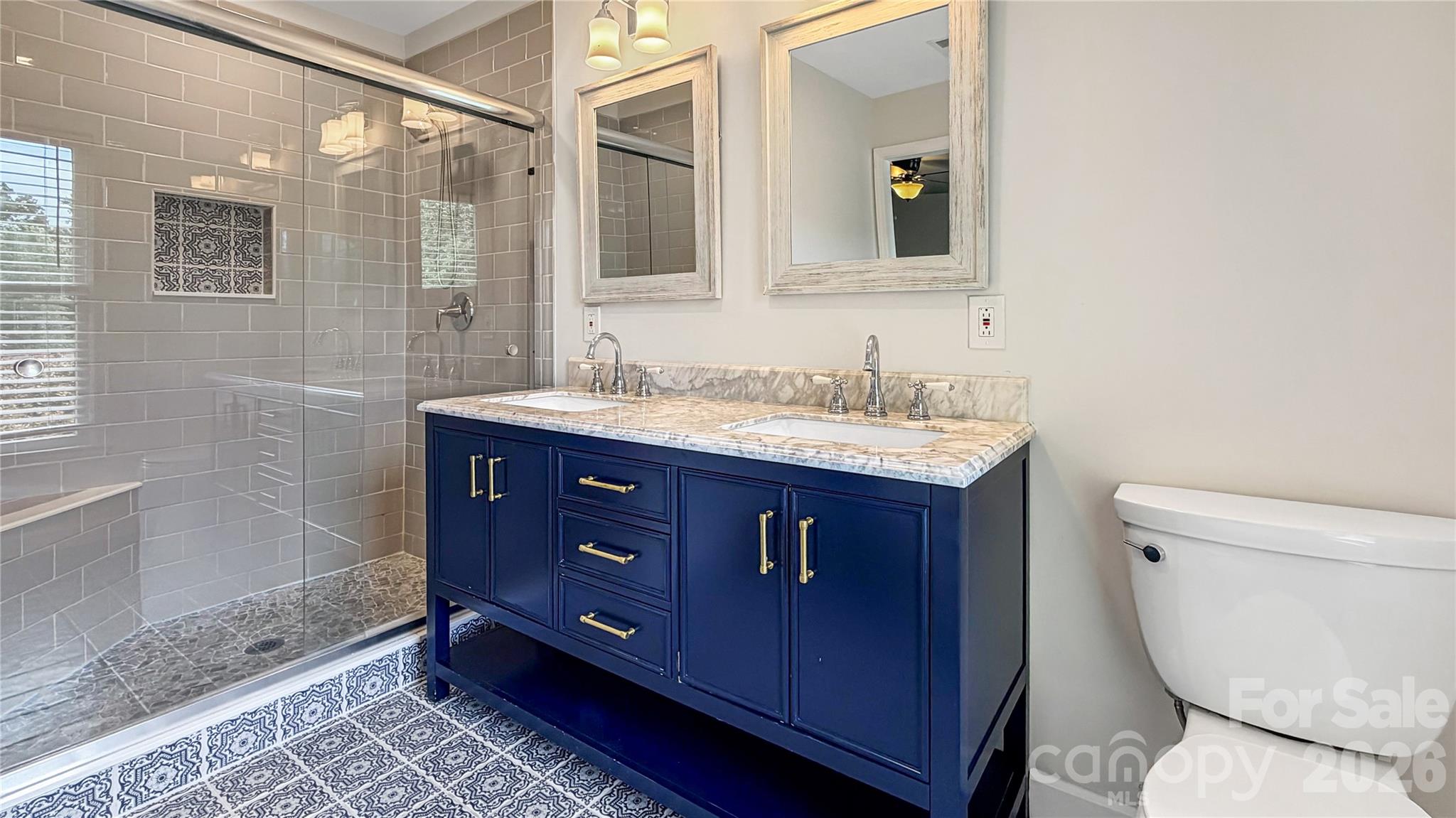 Single Family Residence at 16539 Grapperhall Drive, Huntersville, photo 15 of 19