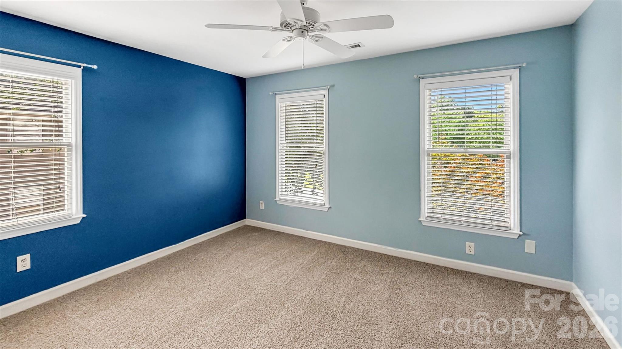 Single Family Residence at 16539 Grapperhall Drive, Huntersville, photo 17 of 19