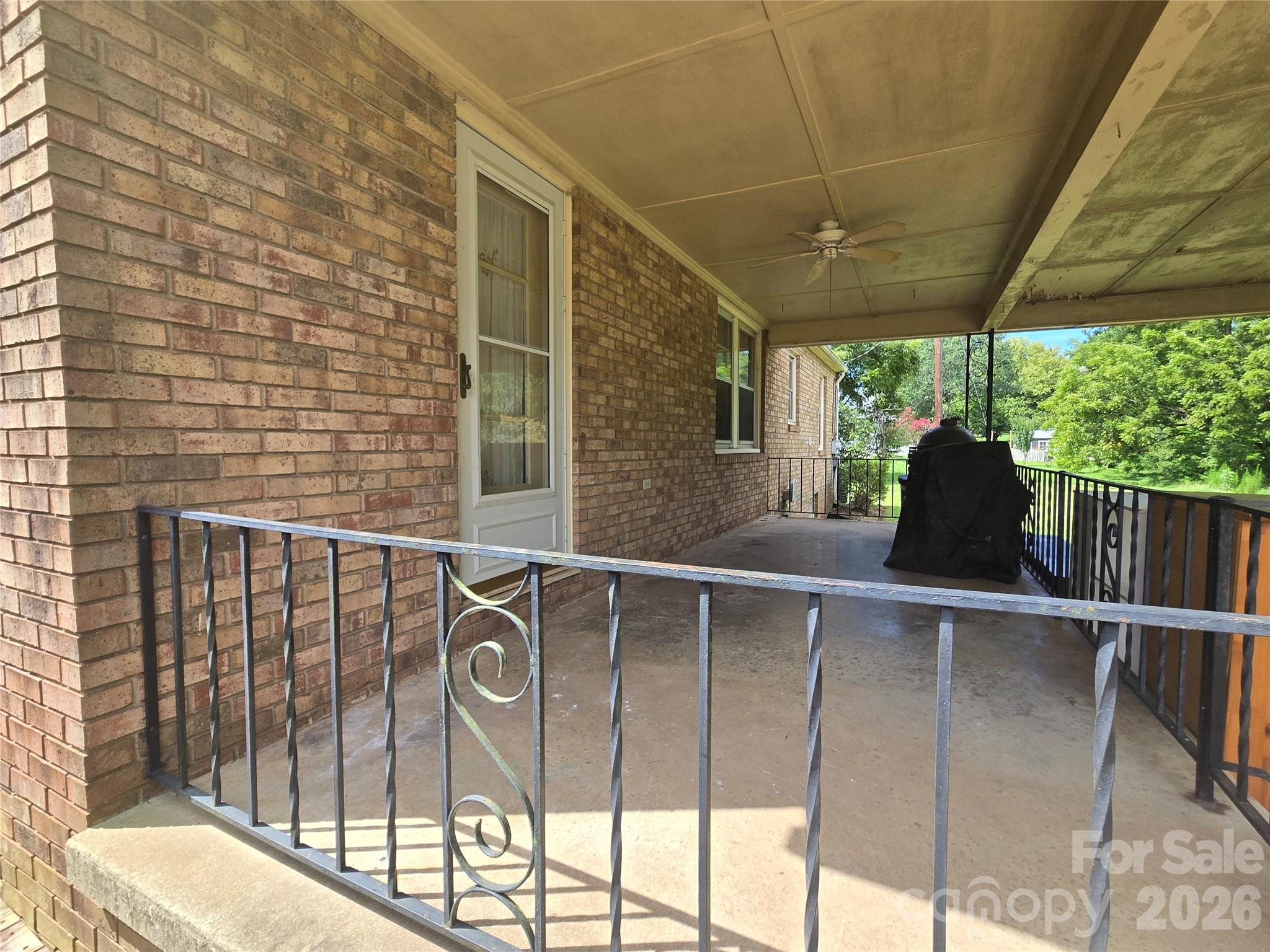 Single Family Residence at 305 Oakland Avenue Avenue, Morganton, photo 11 of 30