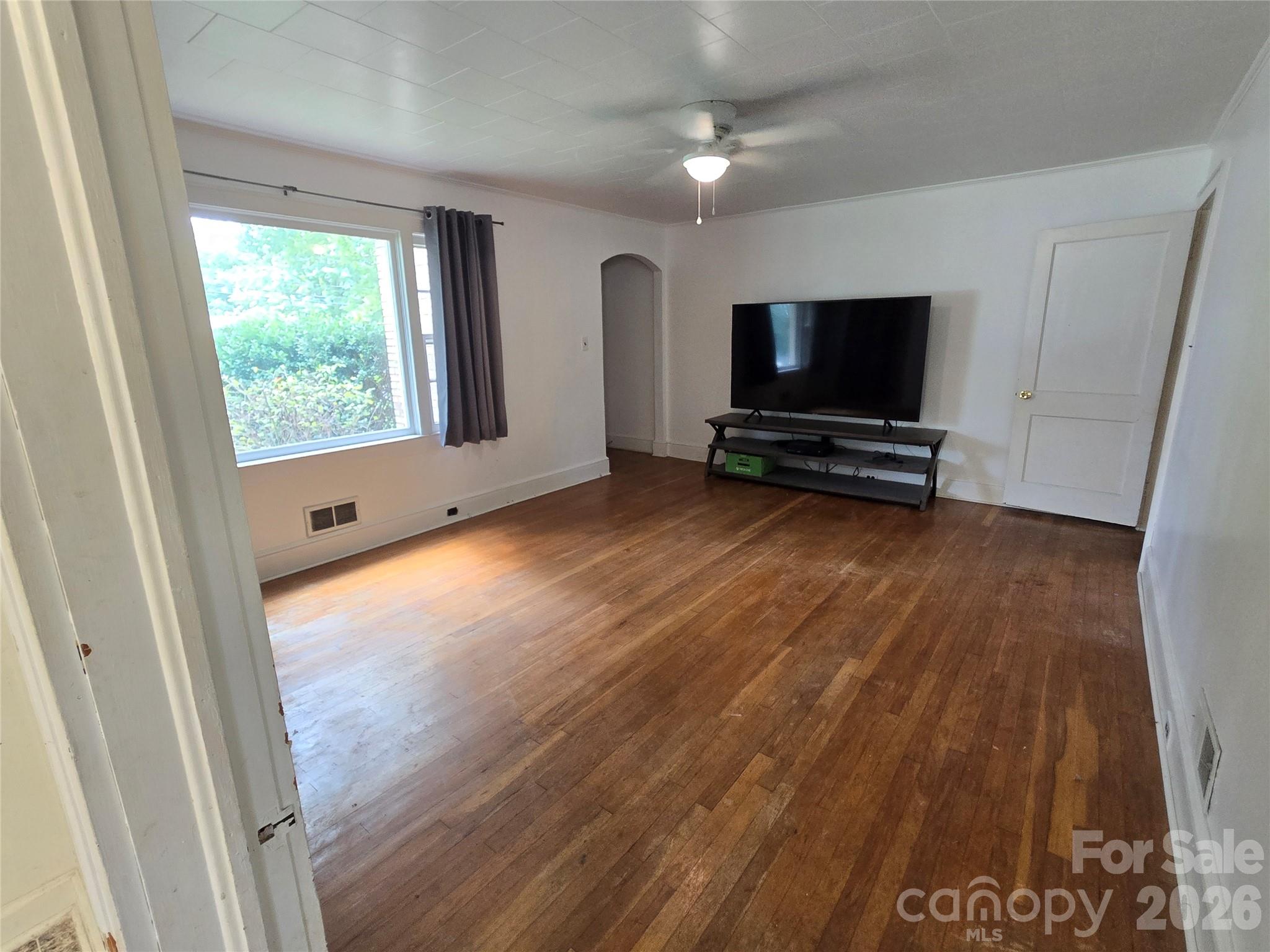 Single Family Residence at 305 Oakland Avenue Avenue, Morganton, photo 18 of 30