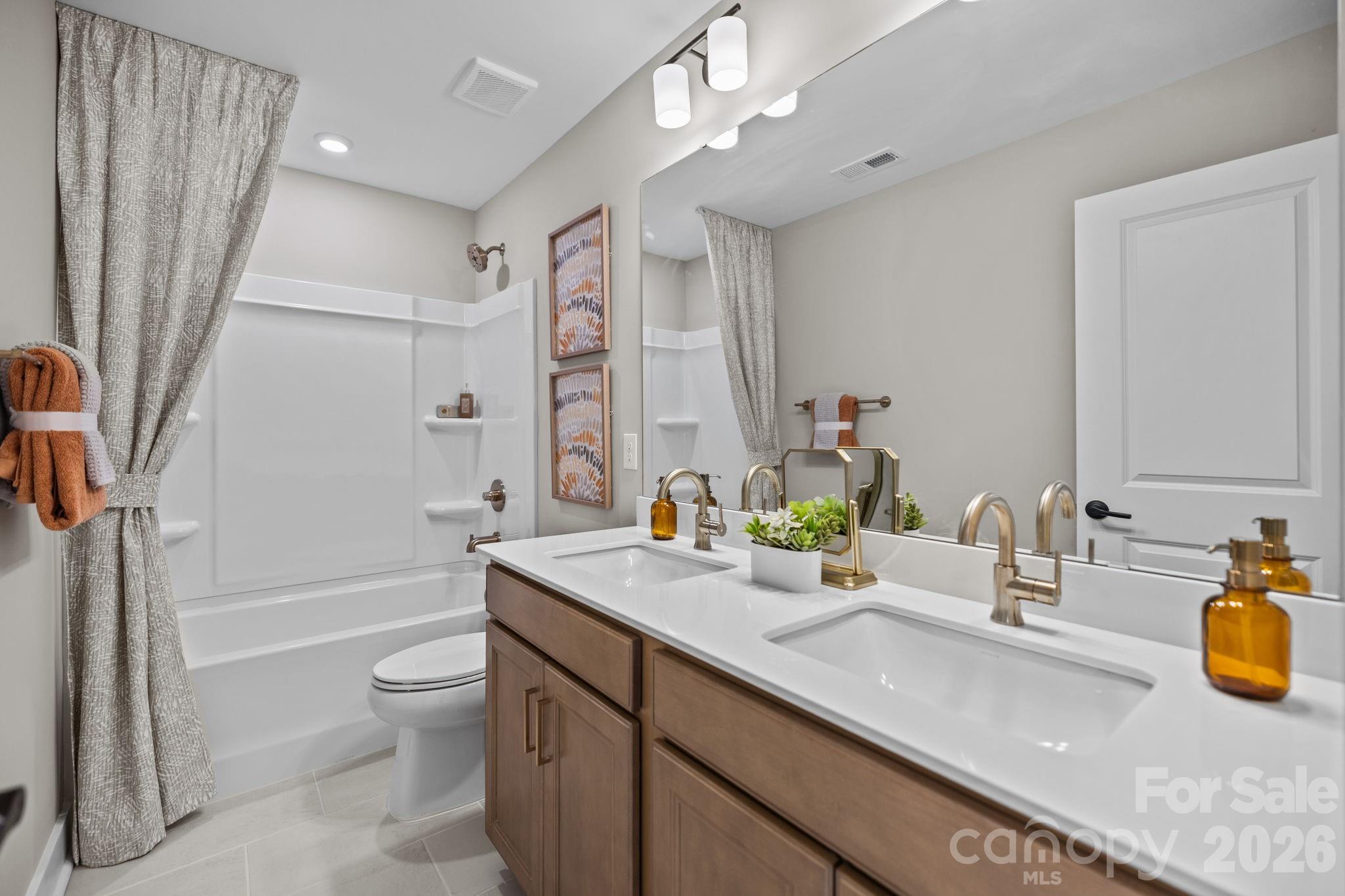 Second Floor Hall Bath - Model Home Photo for Reference Only. - 3026 Grandiose Drive, Indian Trail