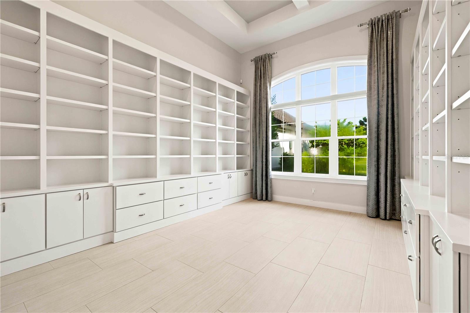 Single Family Residence at 21724 DEER POINTE XING, BRADENTON, photo 28 of 46