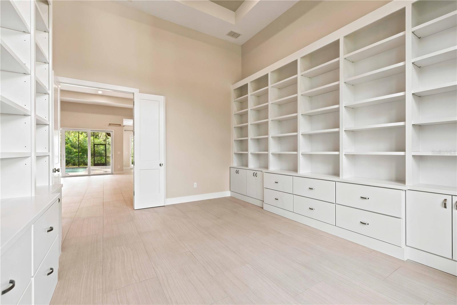Single Family Residence at 21724 DEER POINTE XING, BRADENTON, photo 29 of 46