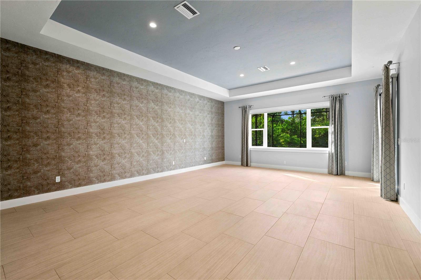 Single Family Residence at 21724 DEER POINTE XING, BRADENTON, photo 31 of 46