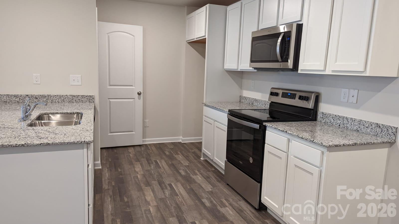 Townhouse at 226 Winston Lane, Salisbury, photo 6 of 12