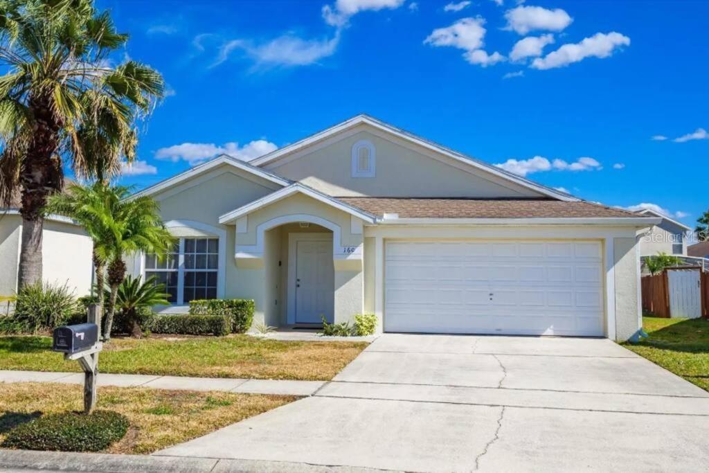 160 BLOOMINGDALE DR
