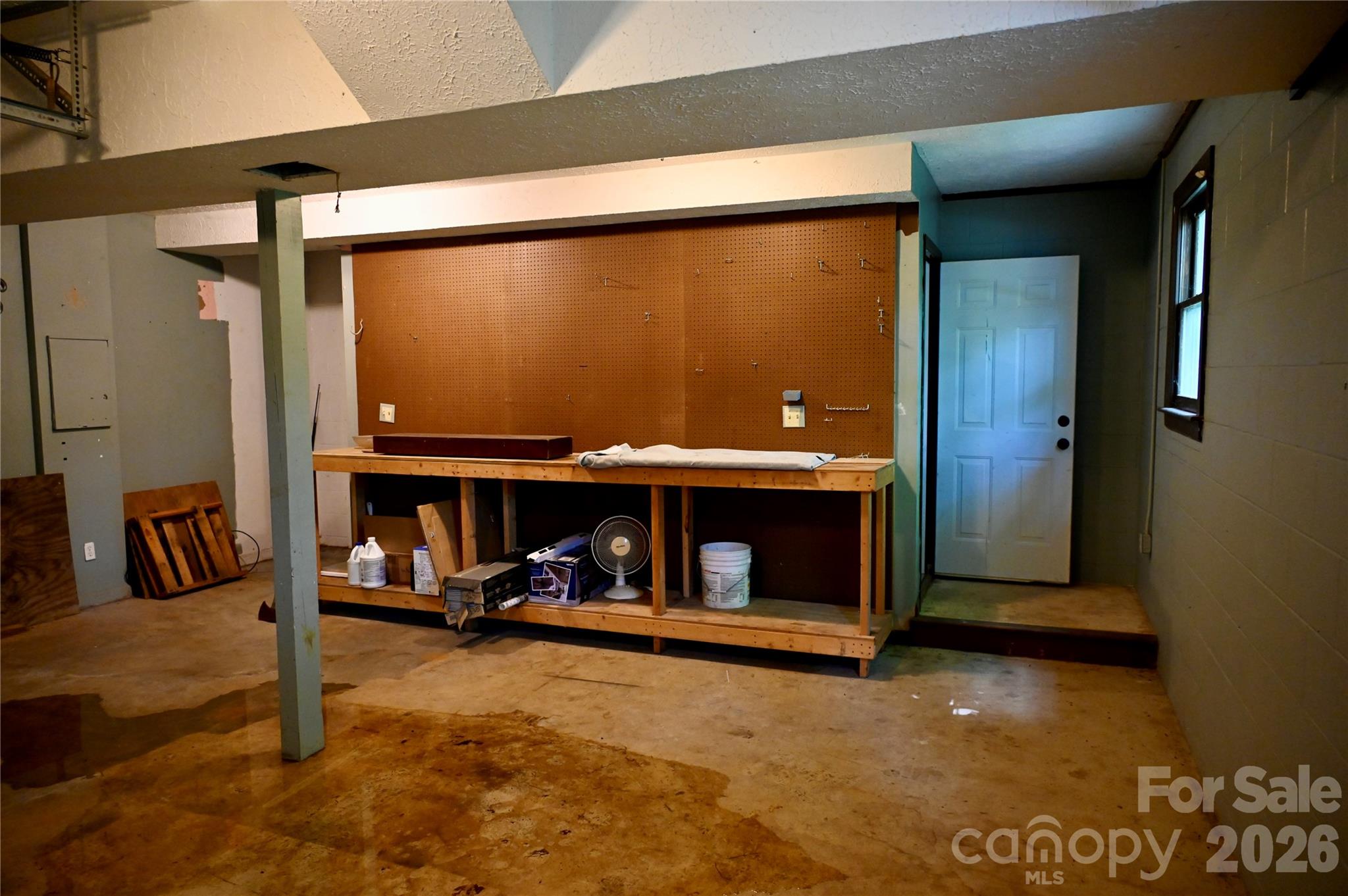 Basement Garage - 3166 Holly Road, Connelly Springs