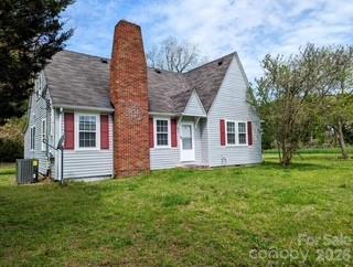 Single Family Residence at 1862 Salem Church Road, Lincolnton, photo 13 of 20