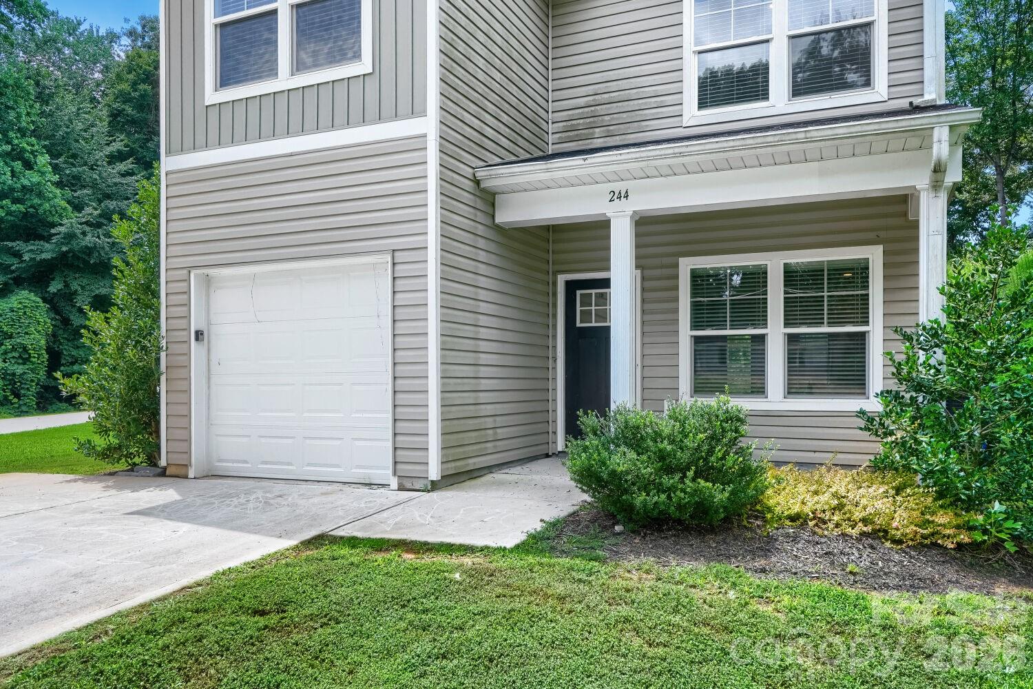 Front Porch - 244 Valleybrook Lane, Troutman