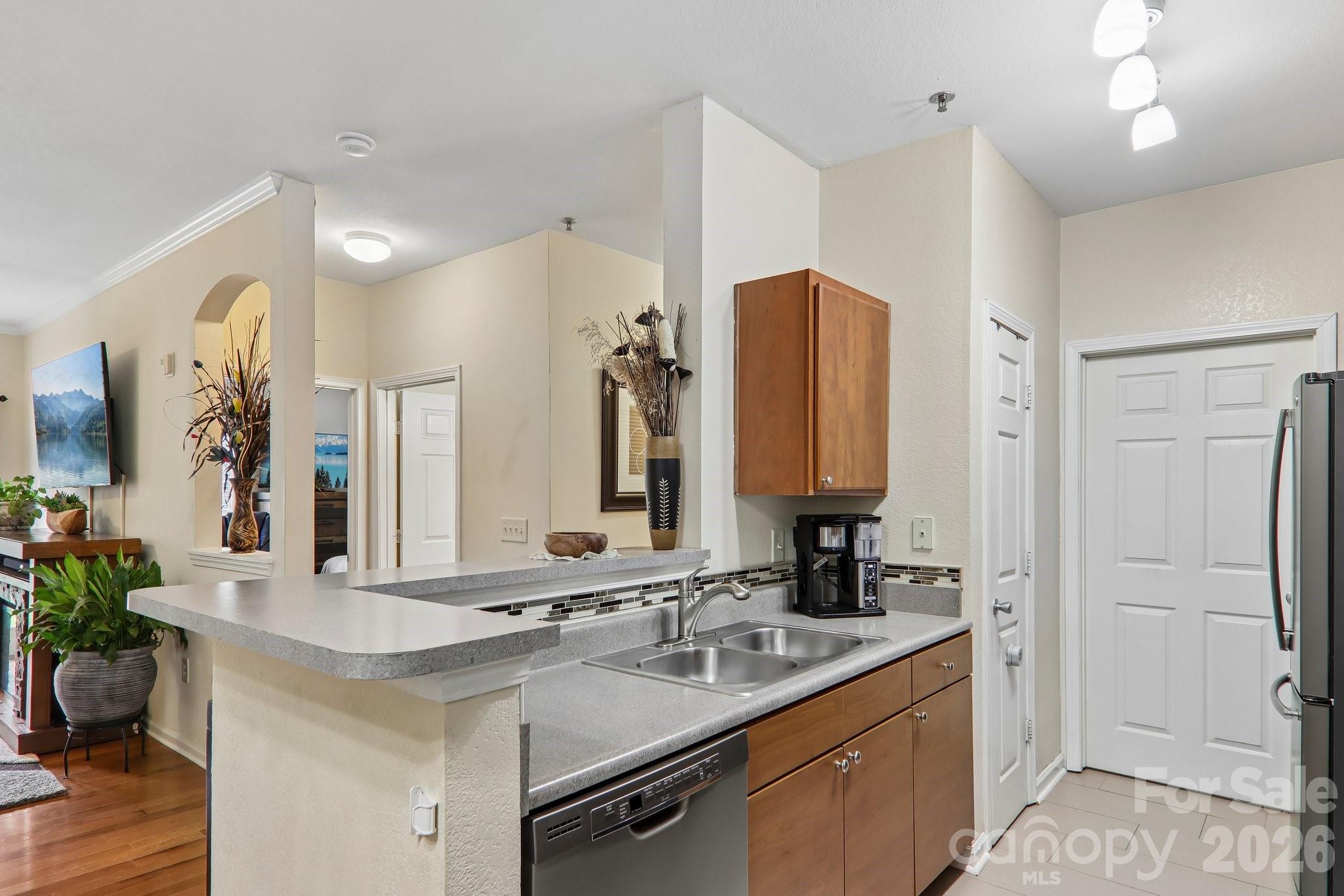 Condominium at 100 Vista Lake Drive, Candler, photo 14 of 43