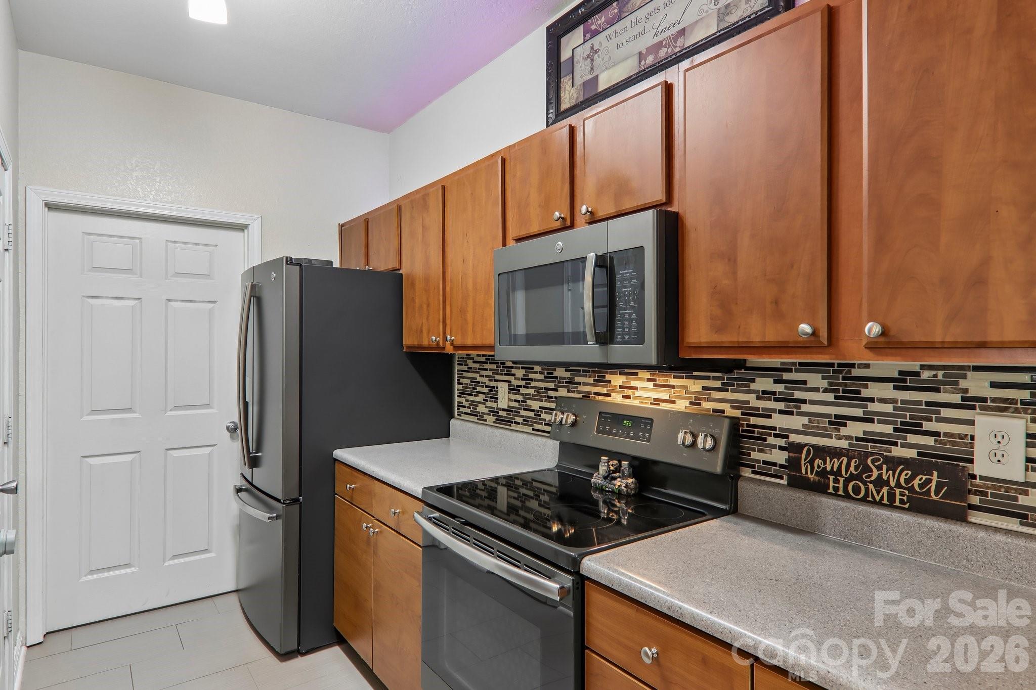 Condominium at 100 Vista Lake Drive, Candler, photo 16 of 43