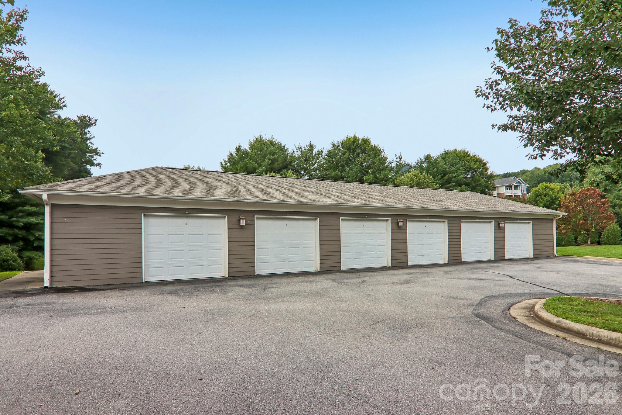 Garage #5 Included - 100 Vista Lake Drive, Candler