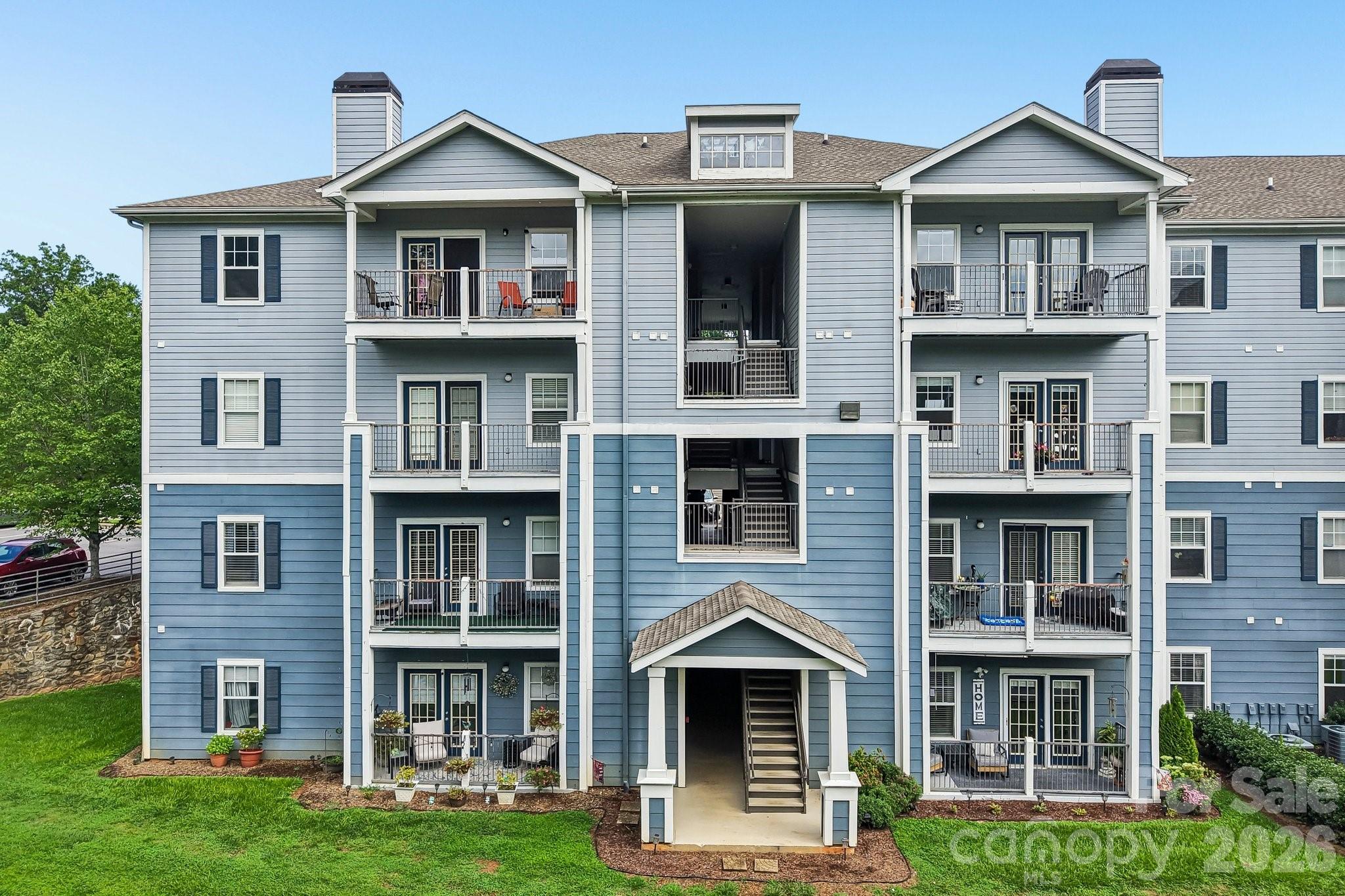 Condominium at 100 Vista Lake Drive, Candler, photo 36 of 43