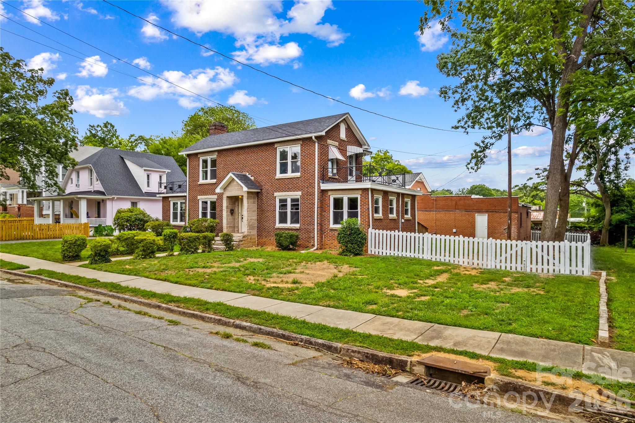 Newly fenced-in side yard for pets, kids or gardening on South Church St. - 615 S Church Street, Salisbury