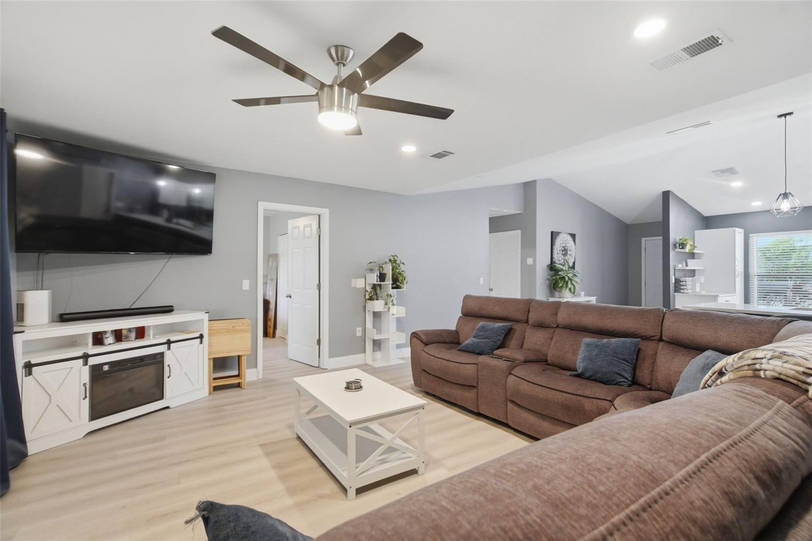 Living Room - 7907 DEER FOOT DR, NEW PORT RICHEY