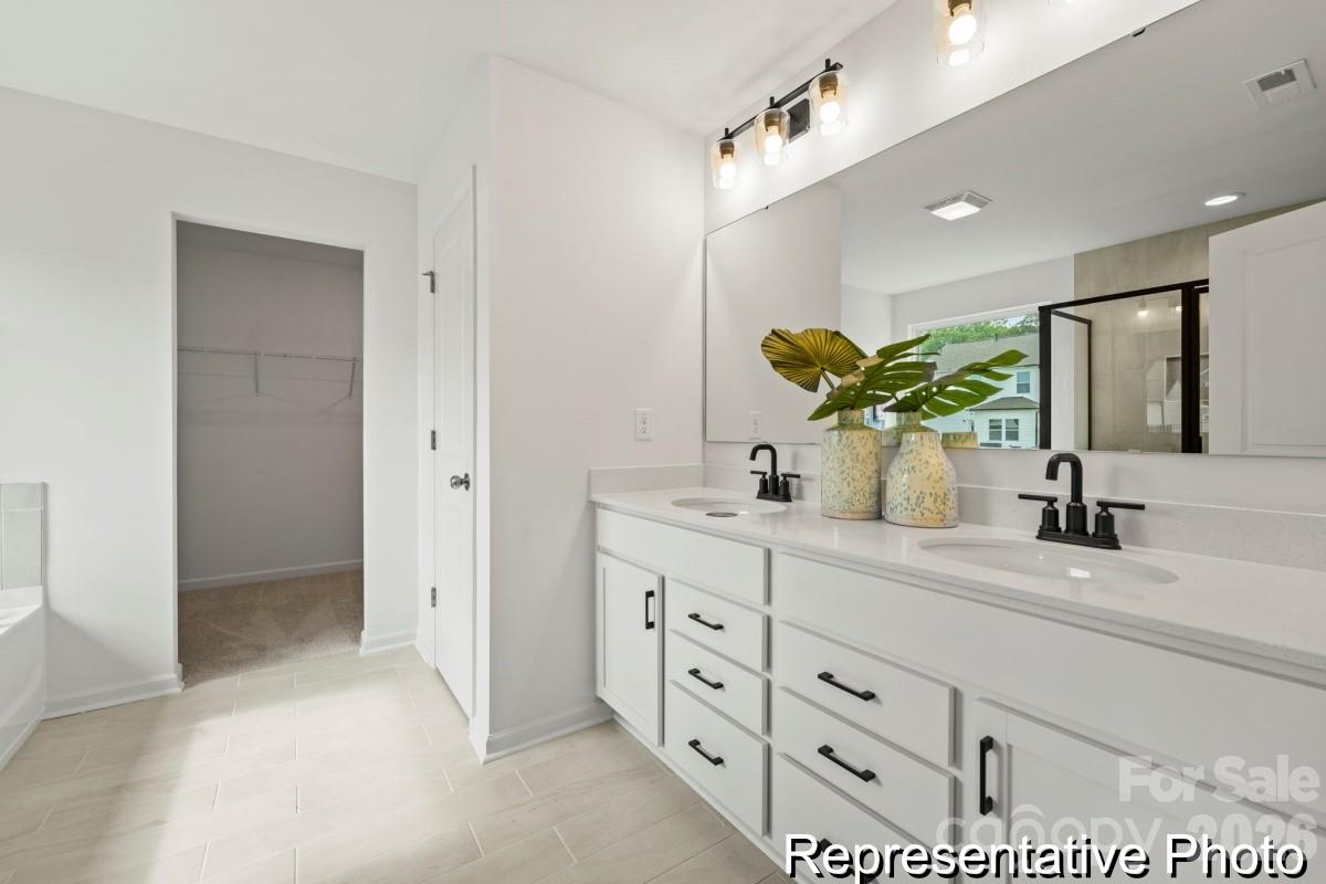 Single Family Residence at 136 Pembroke Way, Albemarle, photo 15 of 23