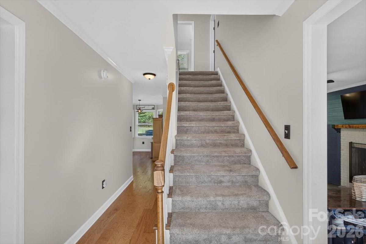 Single Family Residence at 2025 Hilltop Road, Rock Hill, photo 10 of 42