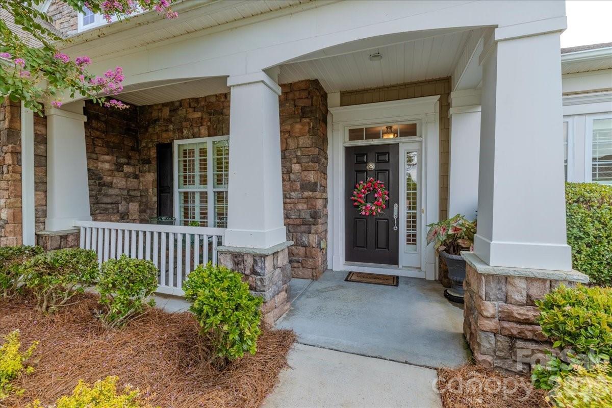Welcoming Front Porch - 39650 Rosebay Court, Indian Land