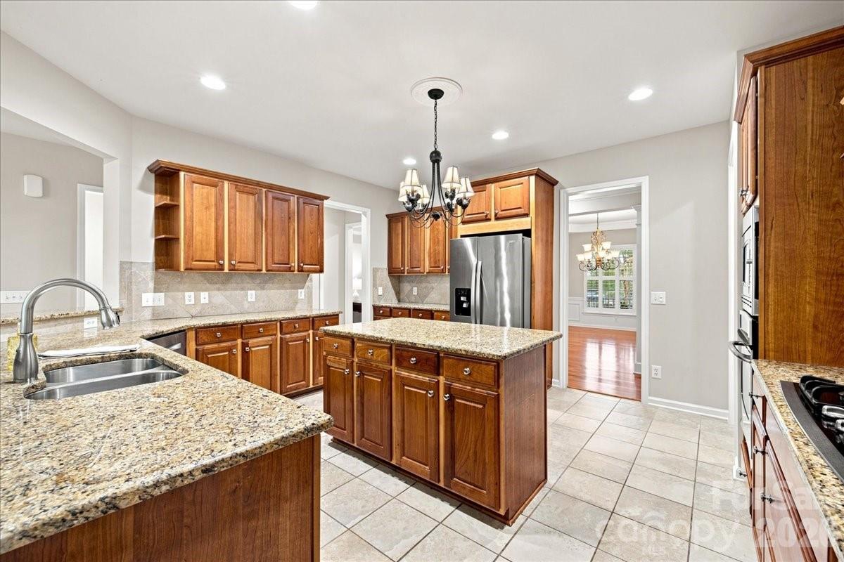 Single Family Residence at 39650 Rosebay Court, Indian Land, photo 12 of 45