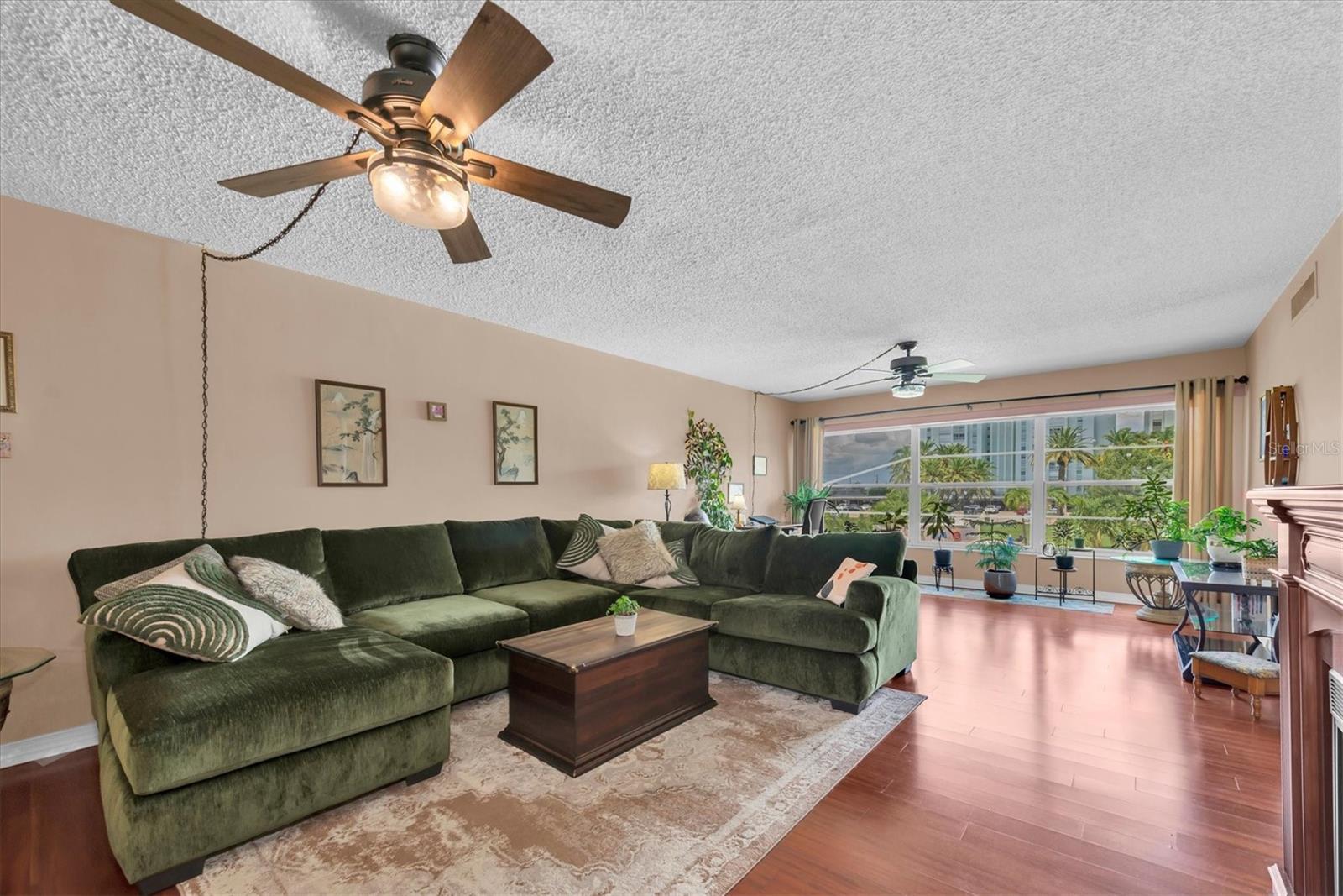 Condominium at 6363 GULF WINDS DR #233, ST PETERSBURG, photo 5 of 38