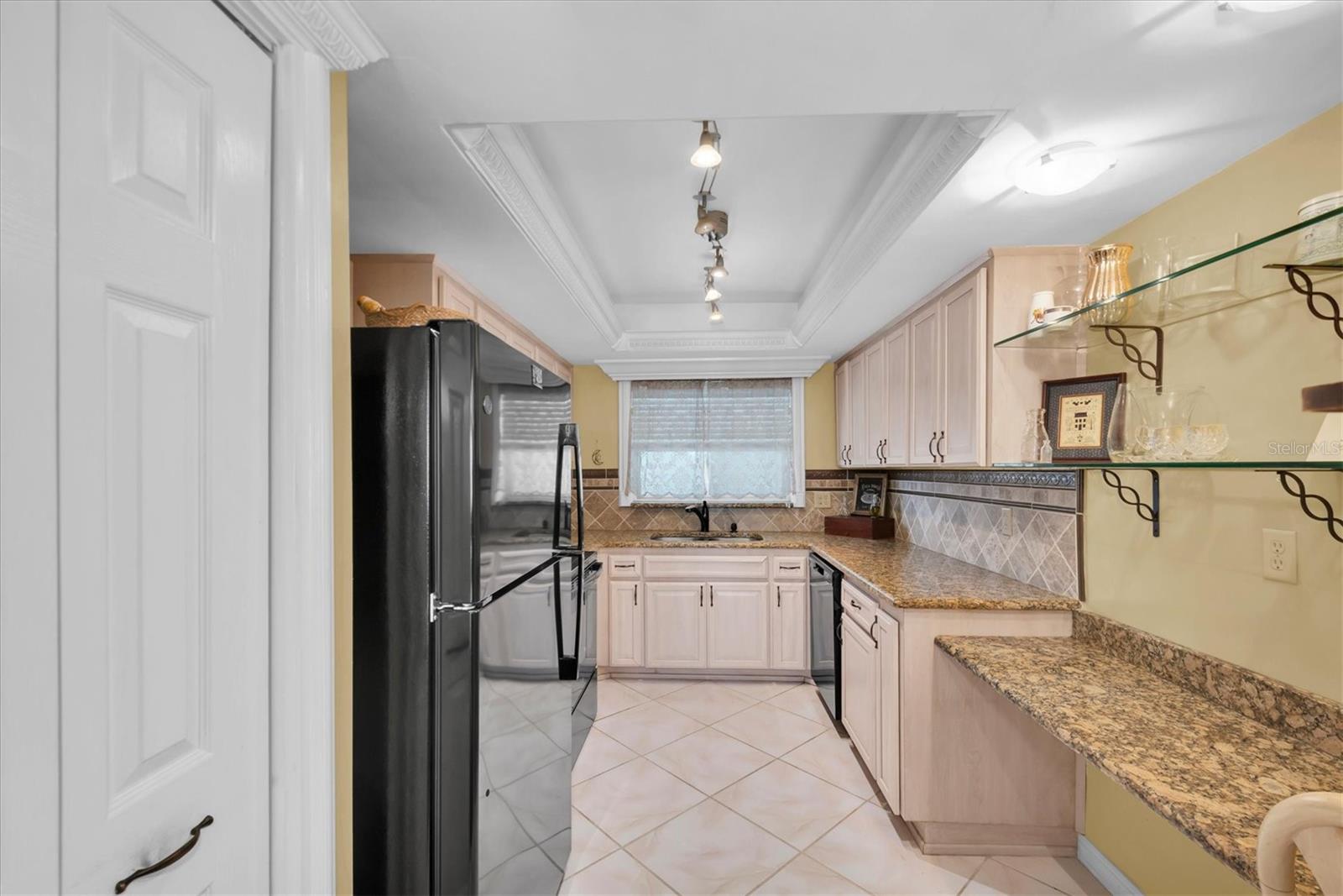 Condominium at 6363 GULF WINDS DR #233, ST PETERSBURG, photo 15 of 38