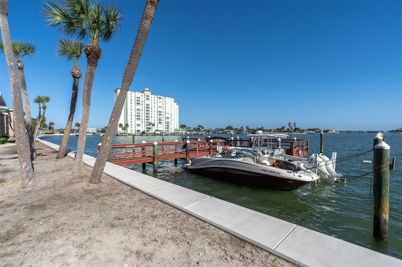 Condominium at 6363 GULF WINDS DR #233, ST PETERSBURG, photo 36 of 38